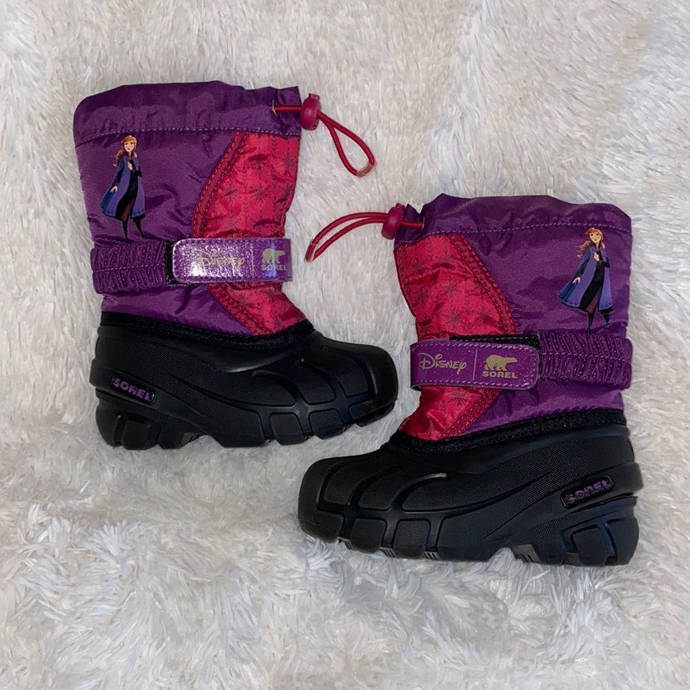 Girls Sorel x Disney’s Frozen Snow Boots